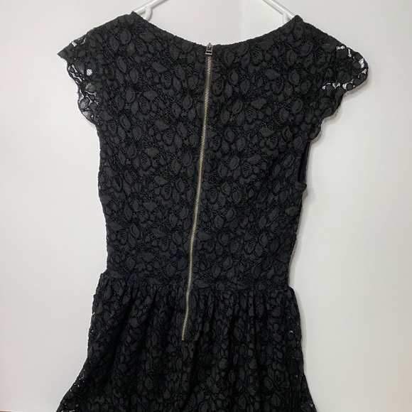 Talula black lace dress - Picture 4 of 5